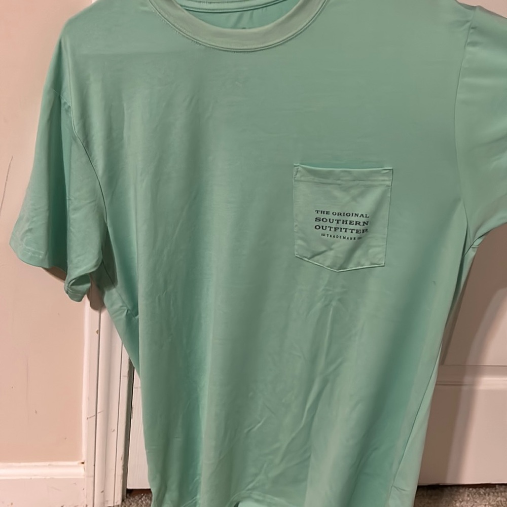 Southern marsh t shirt men’s medium.